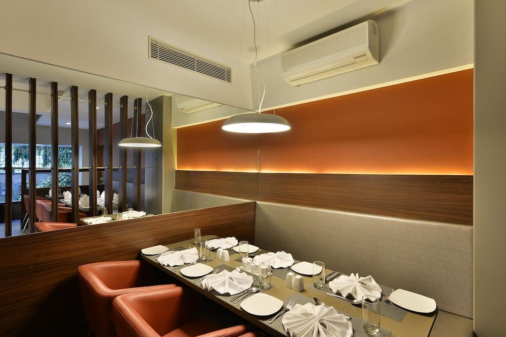 The Fern Residency, Vadodara Exterior foto