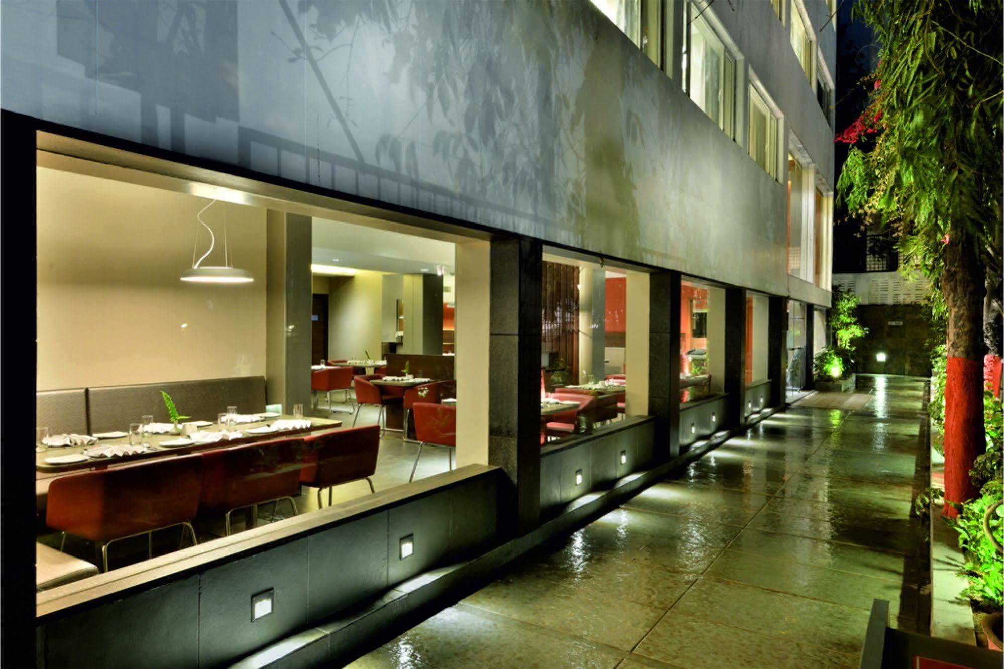 The Fern Residency, Vadodara Exterior foto